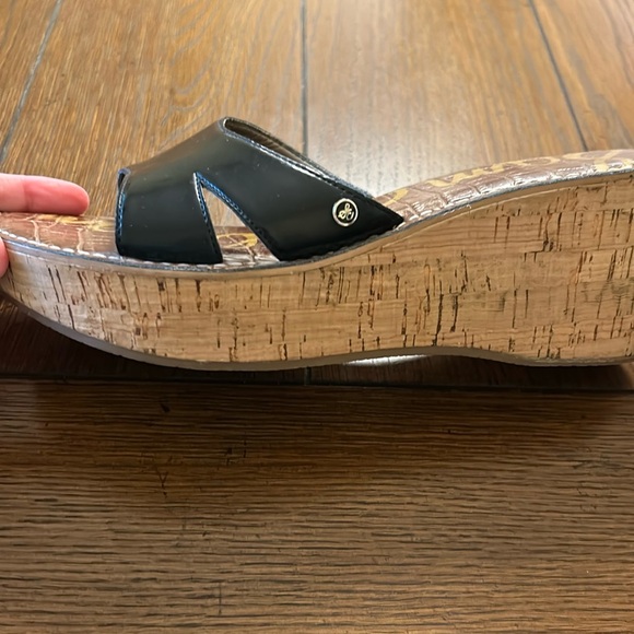 Sam Edelman Reid cork wedge platform slide with patent leather details - Picture 7 of 12